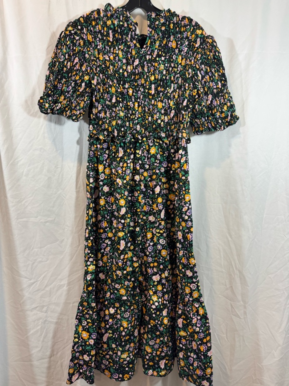 Hyacinth House Smocked Floral Midi Dress in Black with Yellow‎ & Pink Blooms M - Picture 2 of 11